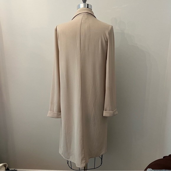Forever 21 Beige Light Flowy Trench Coat Small - Picture 2 of 4